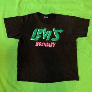 🔥VINTAGE 1980s LEVIS TEE🔥
